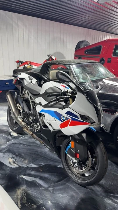 2025 BMW S1000 - Image 3 of 4