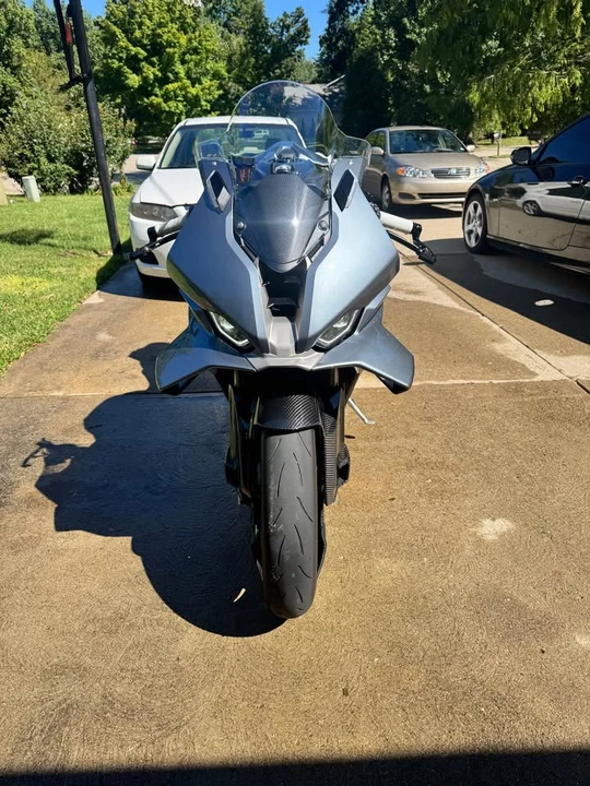 2025 BMW S1000 - Image 2 of 11