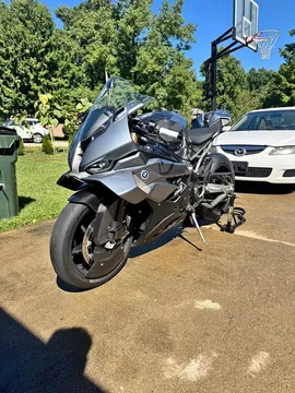 2025 BMW S 1000