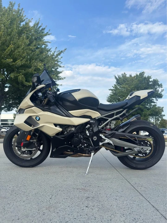 2025 BMW S1000 - Image 3 of 11