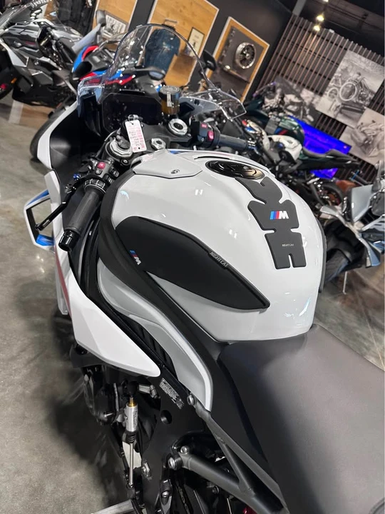 2025 BMW S1000 - Image 6 of 7