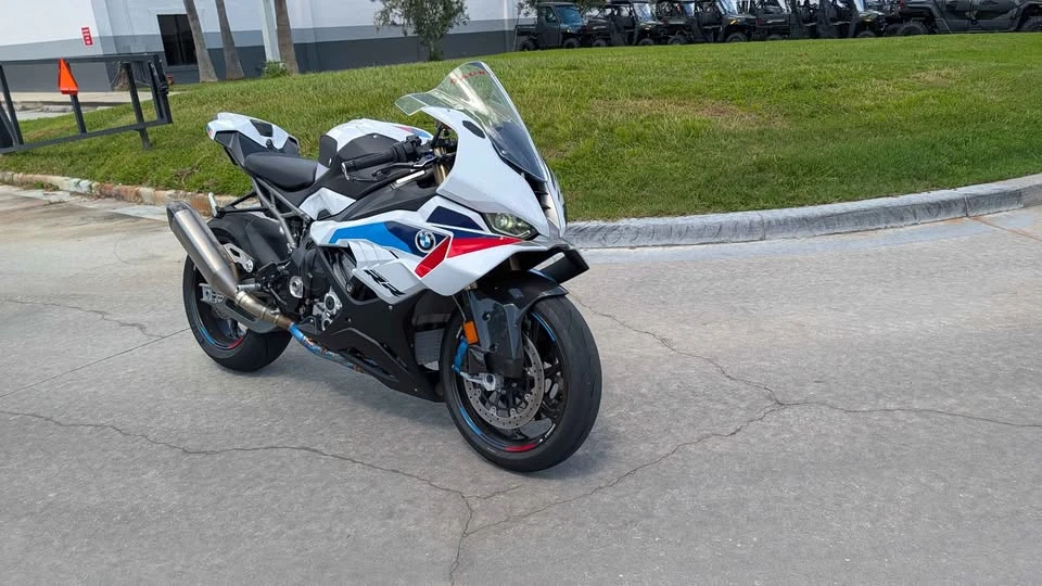 2025 BMW S1000 - Image 3 of 4