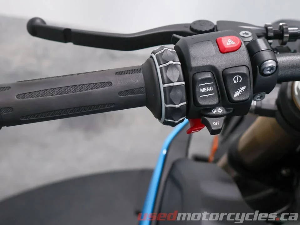 2025 BMW S1000 - Image 17 of 19