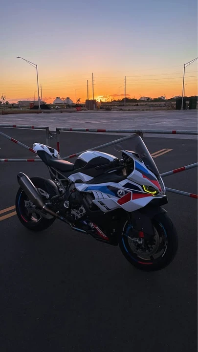 2025 BMW S1000 - Image 4 of 5