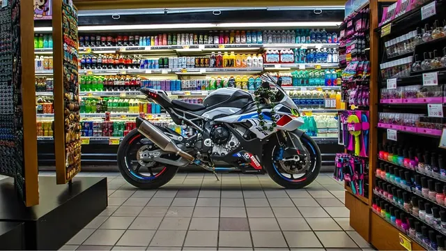2025 BMW S1000RR M-Package
