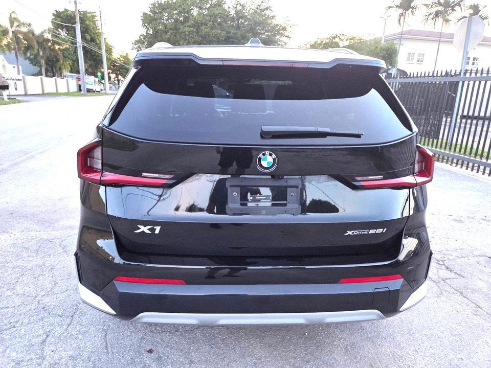 2025 BMW U11/U12 X1 - Image 9 of 21