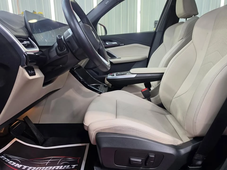 2025 BMW U11/U12 X1 - Image 12 of 20