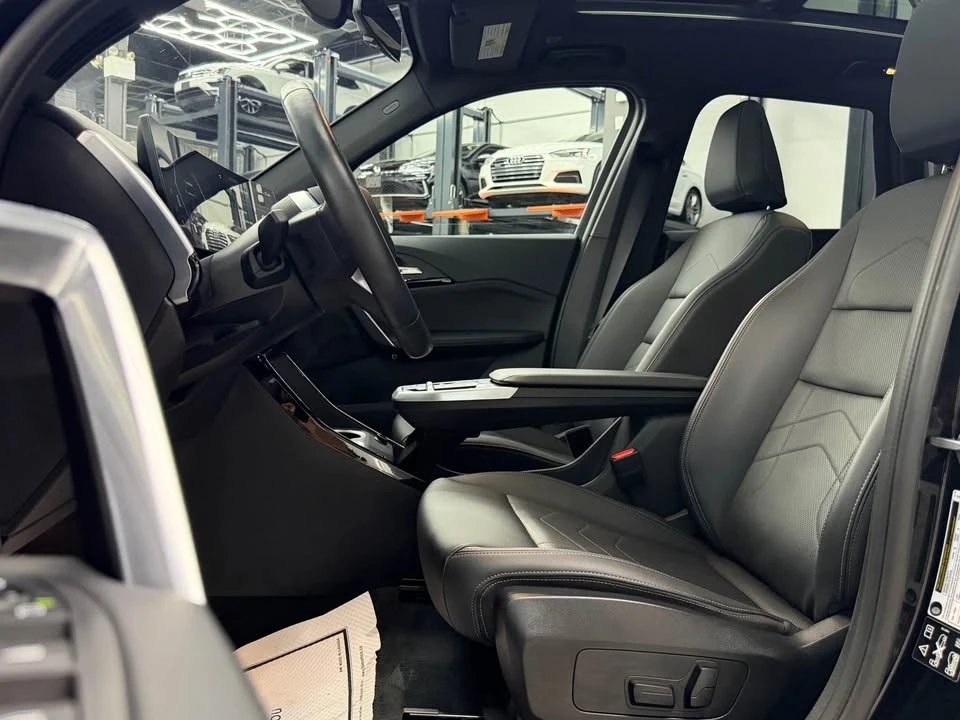 2025 BMW U11/U12 X1 - Image 9 of 19
