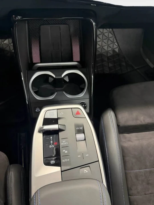 2025 BMW U11/U12 X1 - Image 16 of 17