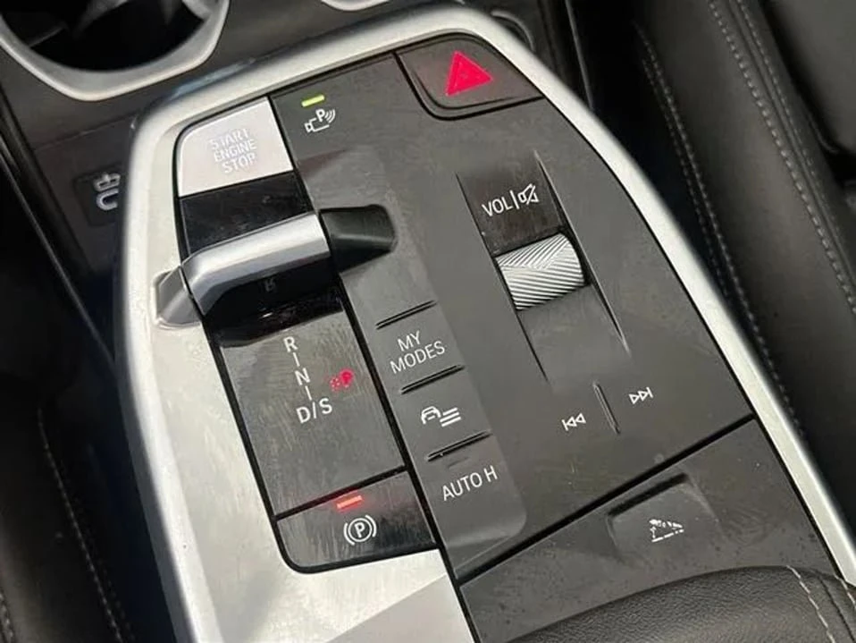 2025 BMW U11/U12 X1 - Image 15 of 20