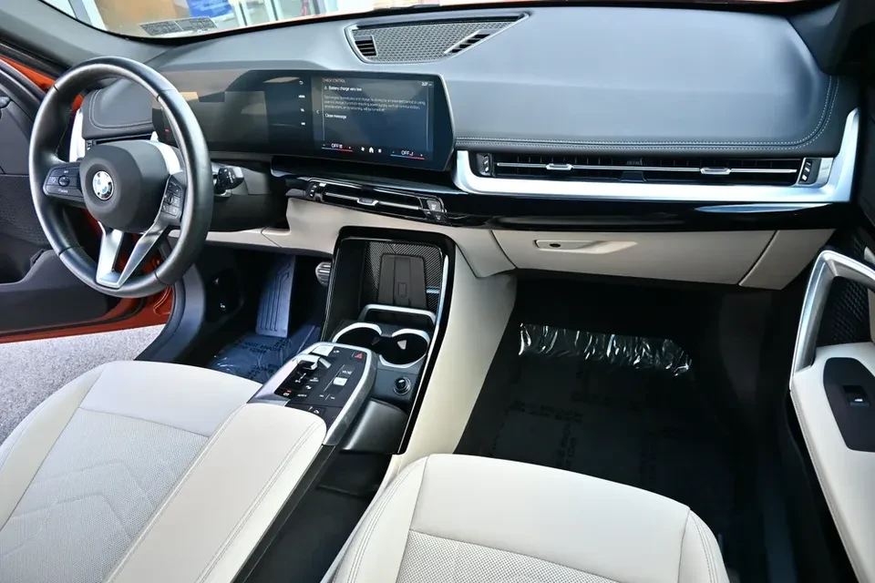 2025 BMW U11/U12 X1 - Image 12 of 15