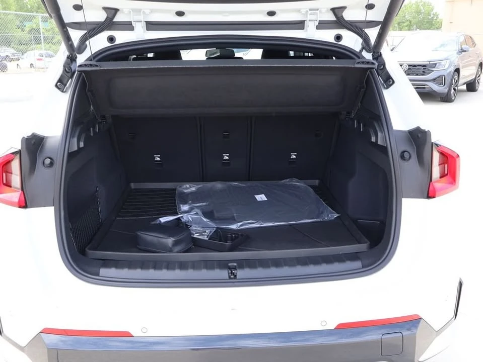 2025 BMW U11/U12 X1 - Image 18 of 20