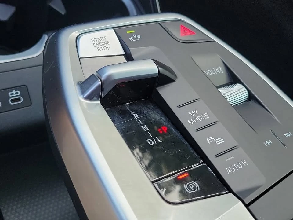 2025 BMW U11/U12 X1 - Image 18 of 19