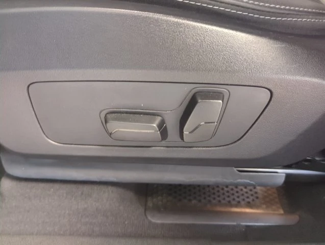 2025 BMW U11/U12 X1 - Image 11 of 20