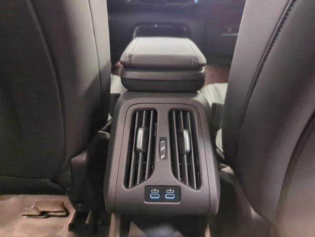 2025 BMW U11/U12 X1 - Image 19 of 20