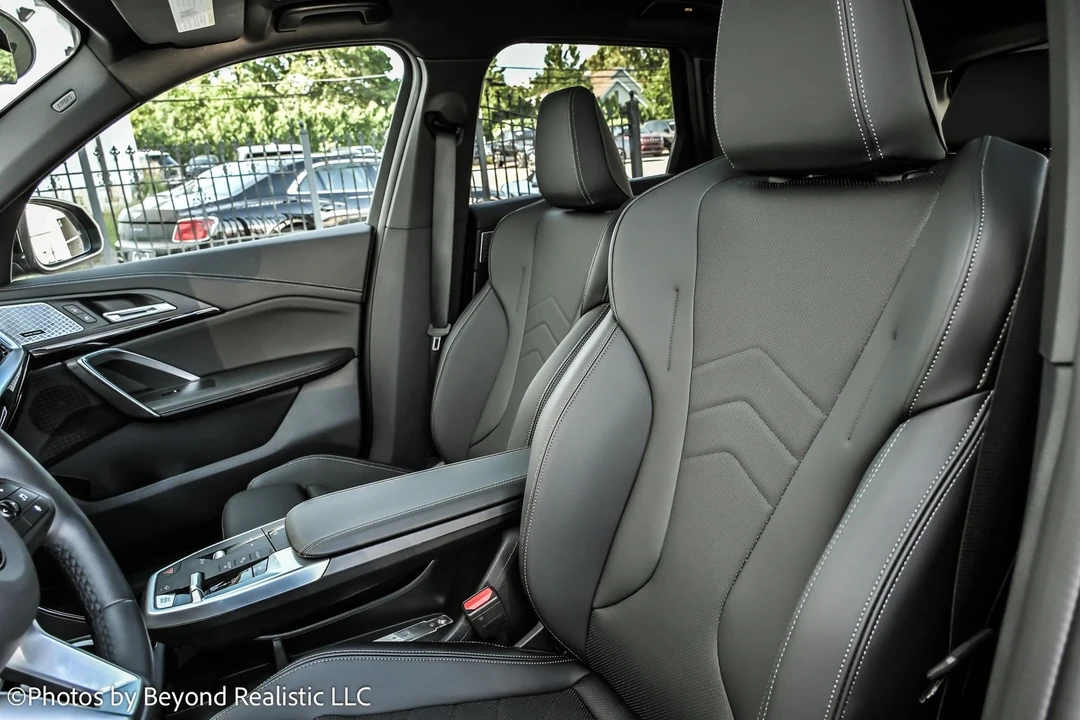 2025 BMW U11/U12 X1 - Image 2 of 21