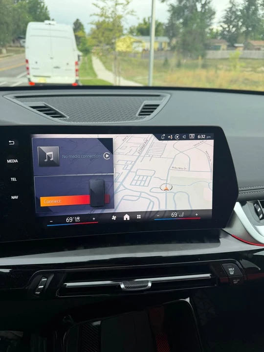 2025 BMW U11/U12 X1 - Image 13 of 19
