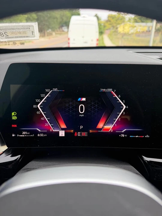 2025 BMW U11/U12 X1 - Image 12 of 19