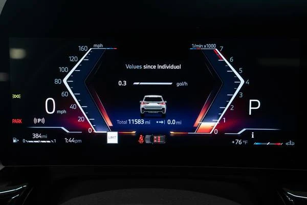 2025 BMW U11/U12 X1 - Image 18 of 21