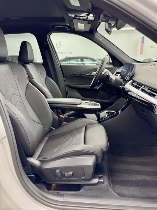 2025 BMW U11/U12 X1 - Image 12 of 12