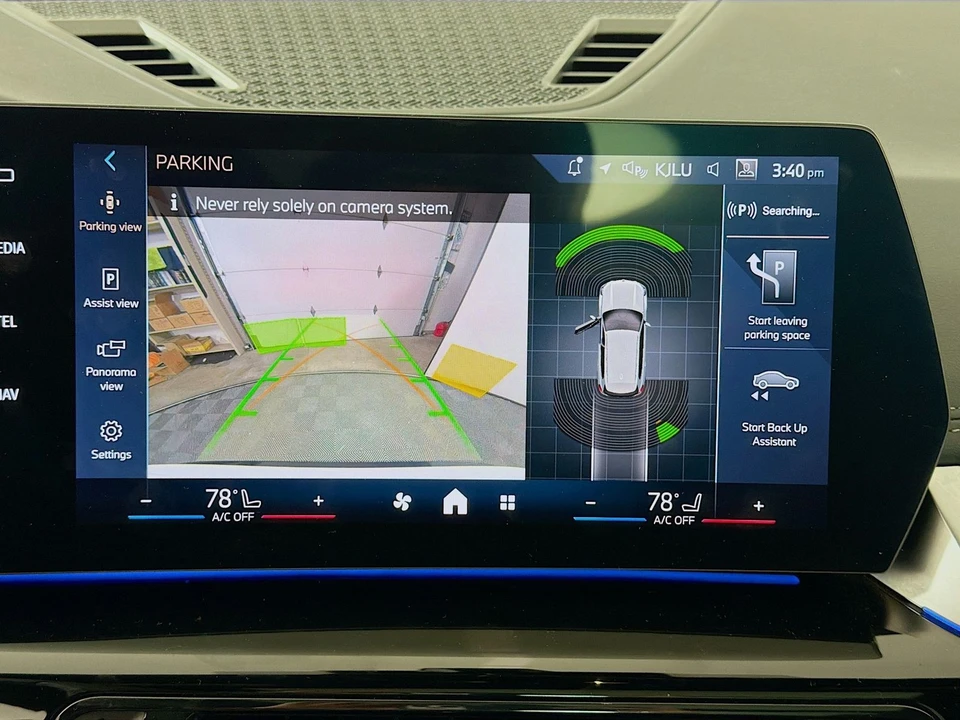 2025 BMW U11/U12 X1 - Image 19 of 21