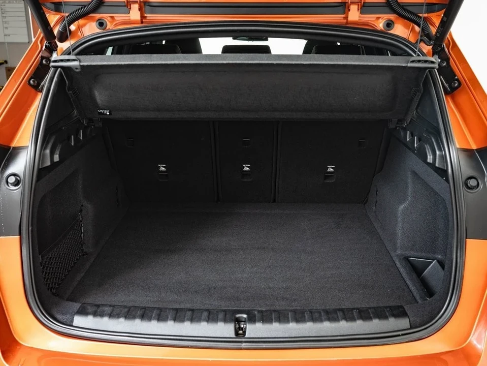 2025 BMW U11/U12 X1 - Image 18 of 21