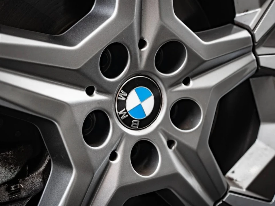 2025 BMW U11/U12 X1 - Image 8 of 21