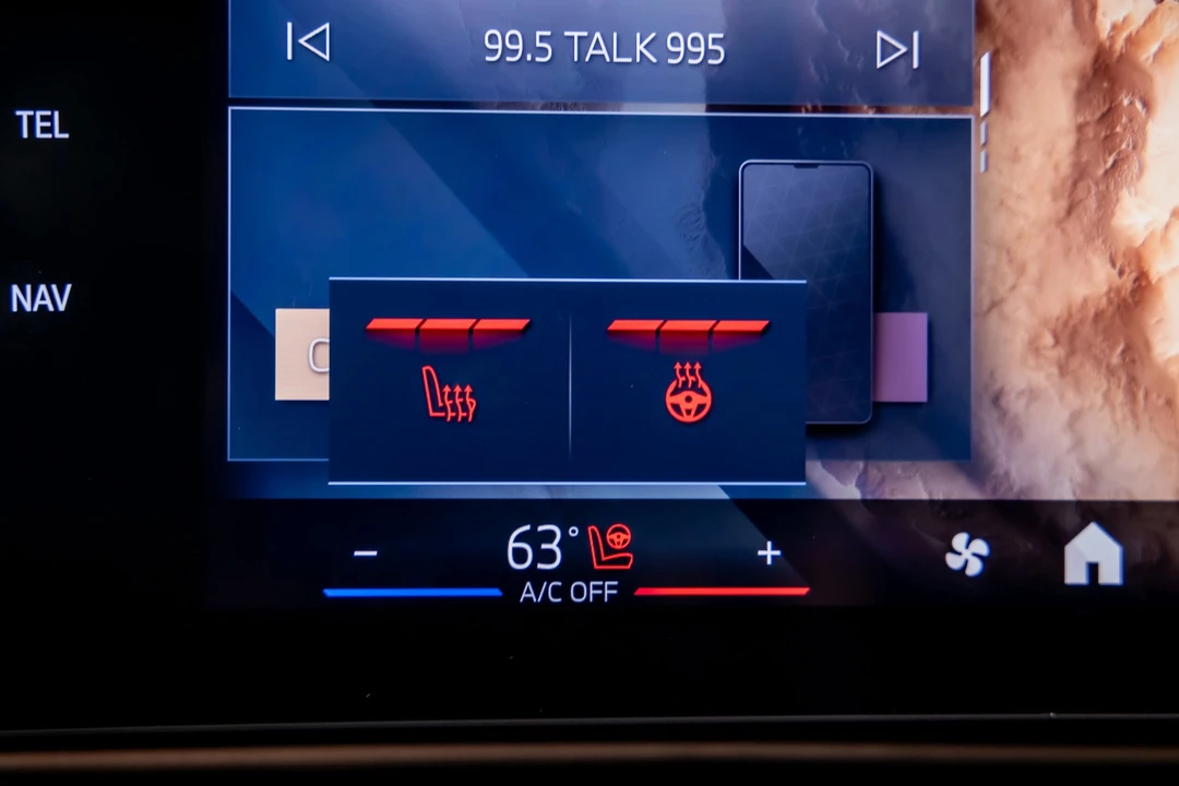 2025 BMW U11/U12 X1 - Image 18 of 21