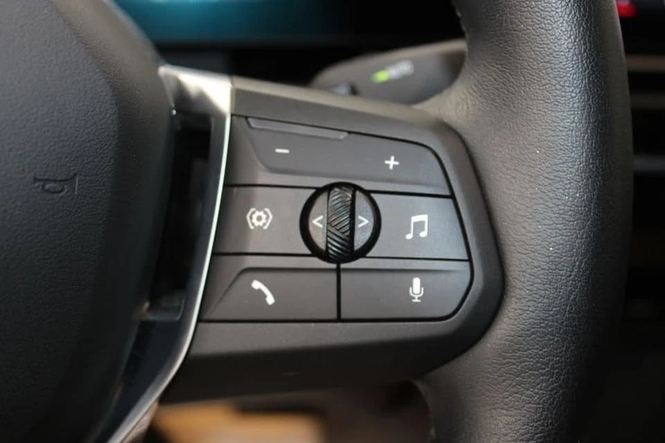 2025 BMW U10 X2 - Image 15 of 18