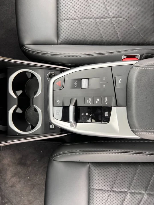 2025 BMW U10 X2 - Image 14 of 15