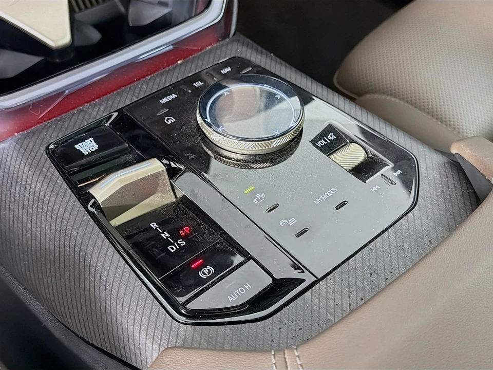 2025 BMW G08 X3 - Image 19 of 31