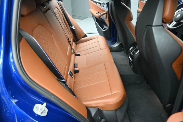 2025 BMW X4 M - Image 13 of 16