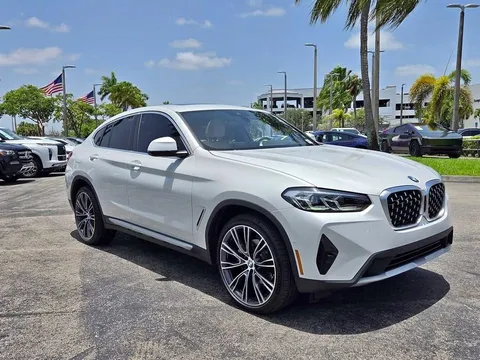 2025 BMW X4 xDrive30i