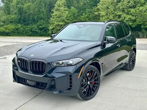 2025 BMW X5 M60i