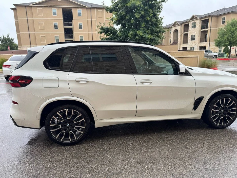 2025 BMW G05 X5 - Image 4 of 13