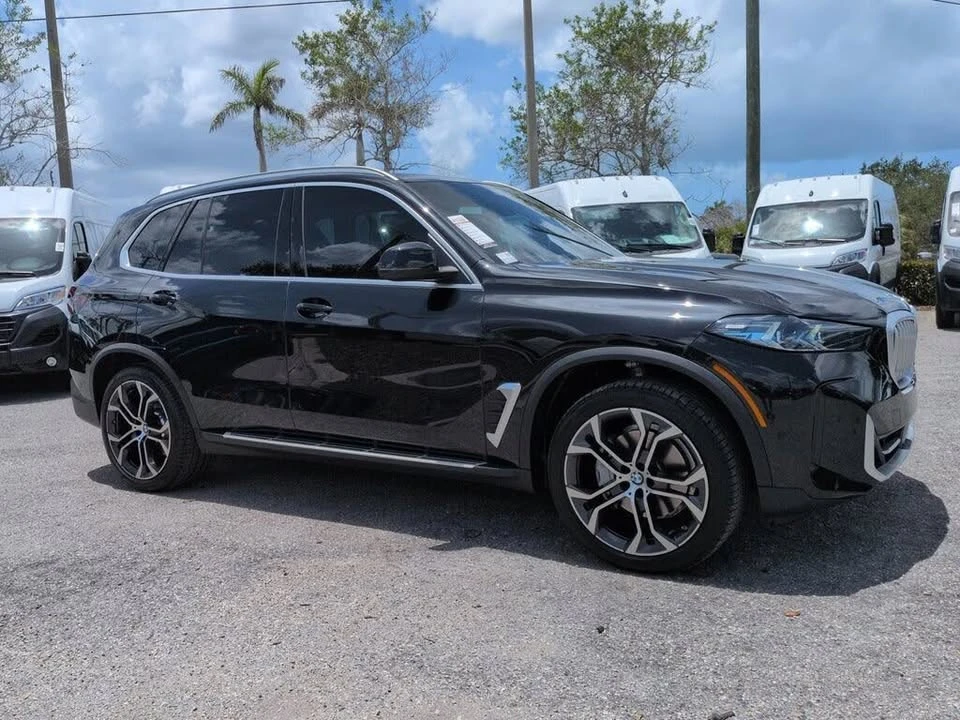 2025 BMW G05 X5 - Image 2 of 19