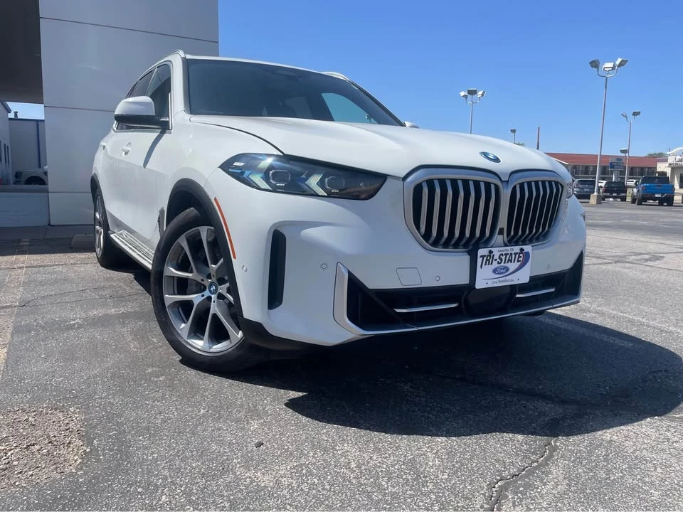 2025 BMW G05 X5 - Image 2 of 16