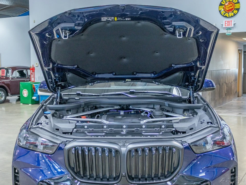 2025 BMW G05 X5 - Image 11 of 21