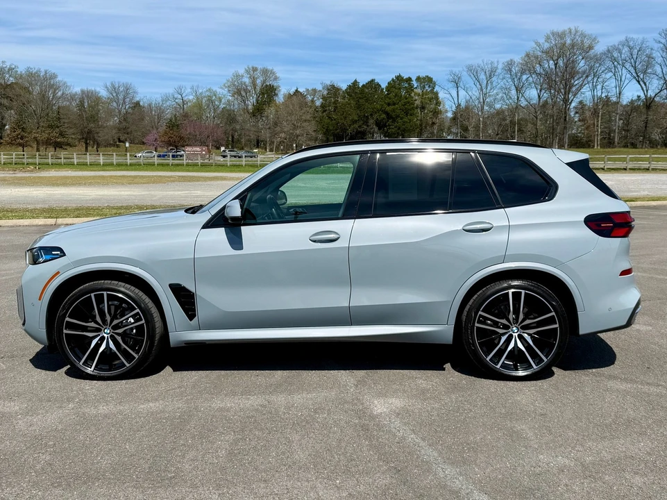 2025 BMW G05 X5 - Image 8 of 21