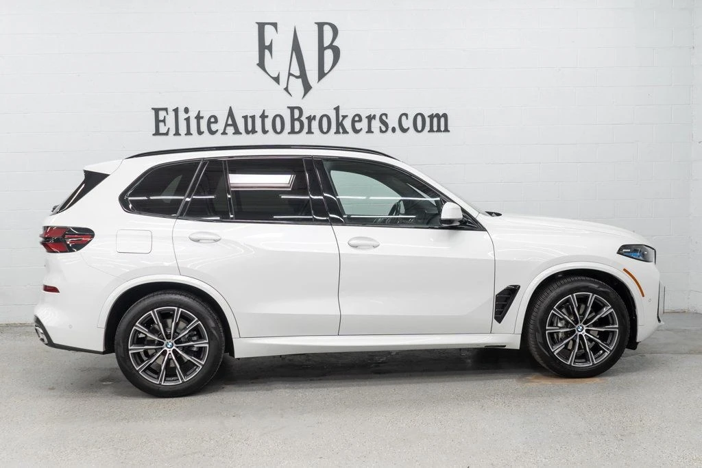 2025 BMW G05 X5 - Image 4 of 12