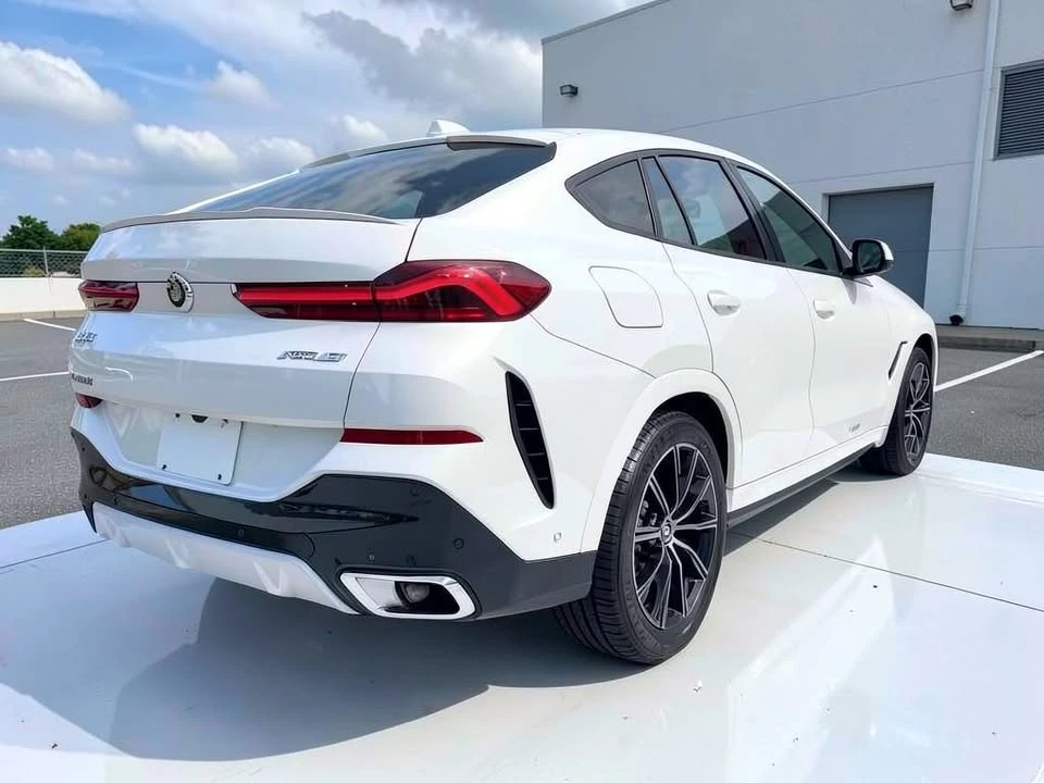 2025 BMW G06 X6 - Image 2 of 4