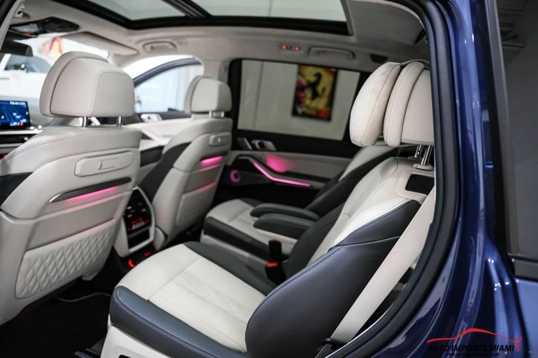 2025 BMW Alpina XB7 - Image 9 of 12