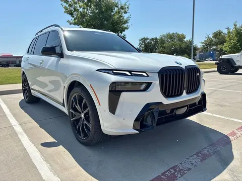 2025 BMW X7 M60i