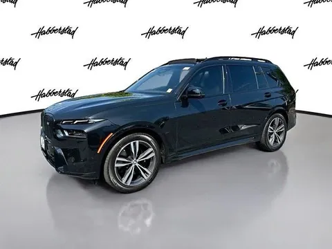 2025 BMW X7 M60i AWD