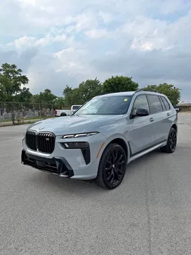 2025 BMW X7 M60i