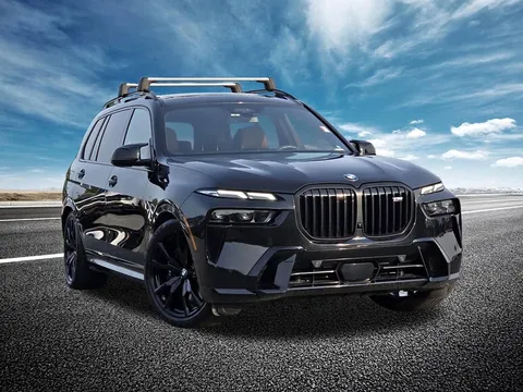 2025 BMW X7 M60i