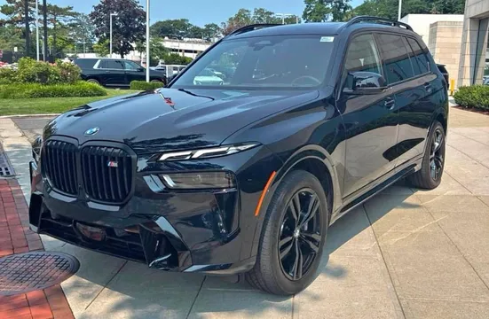 2025 BMW X7 M60i Sport Utility 4D