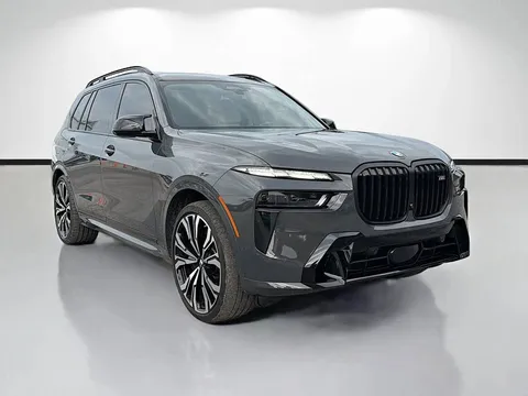 2025 BMW X7 M60i