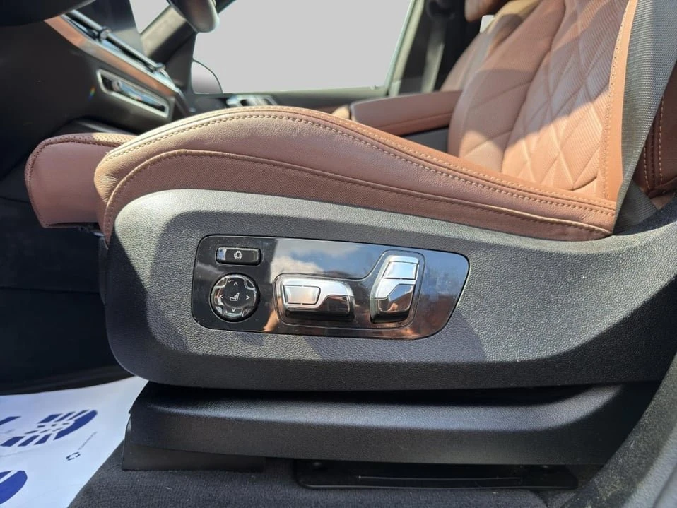 2025 BMW G07 X7 - Image 12 of 20