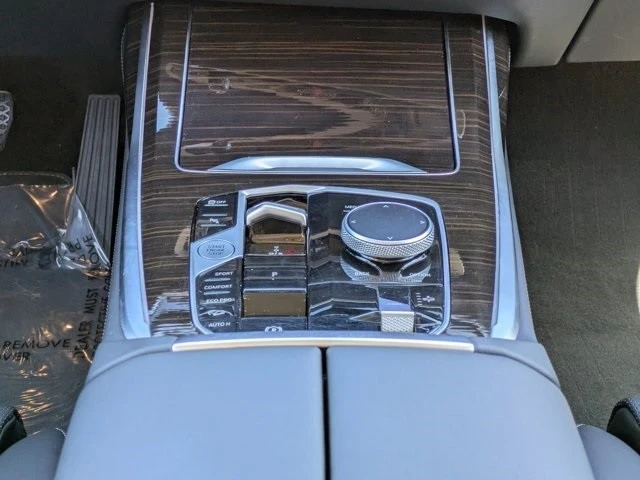 2025 BMW G07 X7 - Image 15 of 21